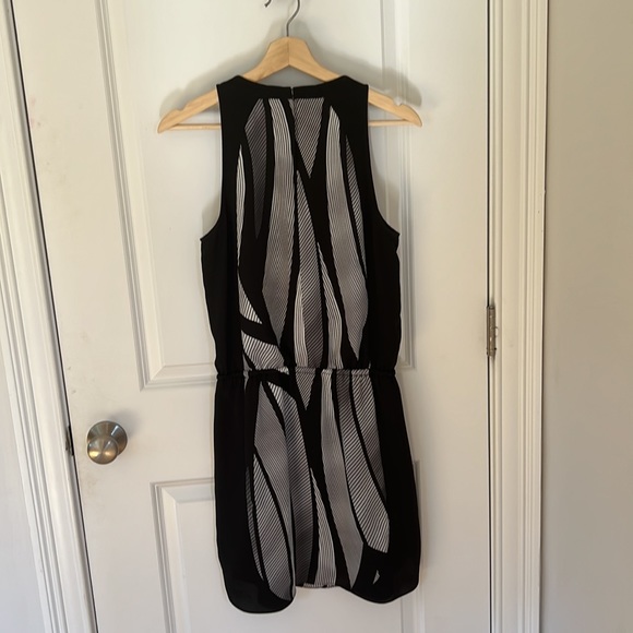 Banana Republic Drawstring Dress - Picture 2 of 4